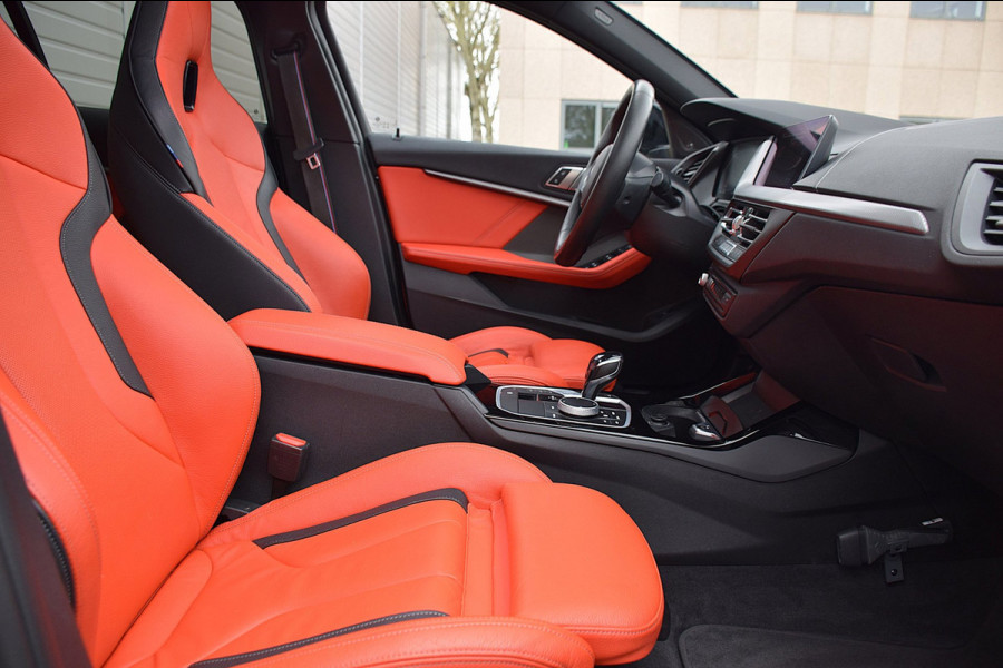 BMW 1-serie 118i High Executive Edition*1e eig*M-Pakket*Pano*Head-up*Keyless*H&K*Enz enz