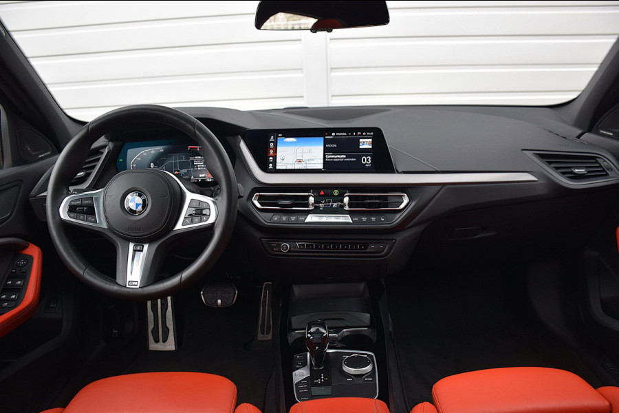 BMW 1-serie 118i High Executive Edition*1e eig*M-Pakket*Pano*Head-up*Keyless*H&K*Enz enz