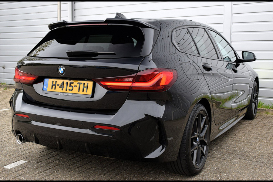 BMW 1-serie 118i High Executive Edition*1e eig*M-Pakket*Pano*Head-up*Keyless*H&K*Enz enz