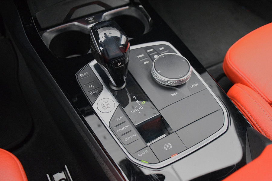 BMW 1-serie 118i High Executive Edition*1e eig*M-Pakket*Pano*Head-up*Keyless*H&K*Enz enz