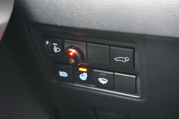 Toyota Yaris Cross 1.5 Hybrid First Edition + PANODAK / HEAD-UP / TREKHAAK