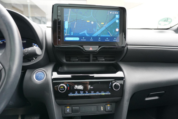 Toyota Yaris Cross 1.5 Hybrid First Edition + PANODAK / HEAD-UP / TREKHAAK