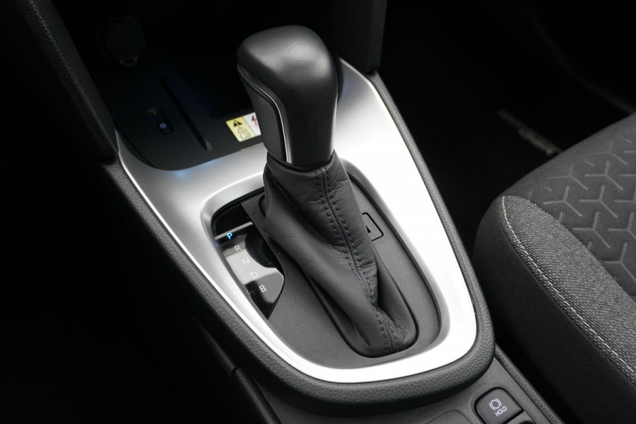 Toyota Yaris Cross 1.5 Hybrid First Edition + PANODAK / HEAD-UP / TREKHAAK