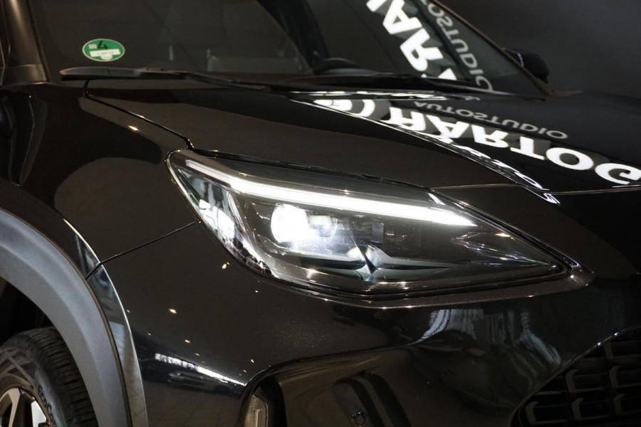 Toyota Yaris Cross 1.5 Hybrid First Edition + PANODAK / HEAD-UP / TREKHAAK