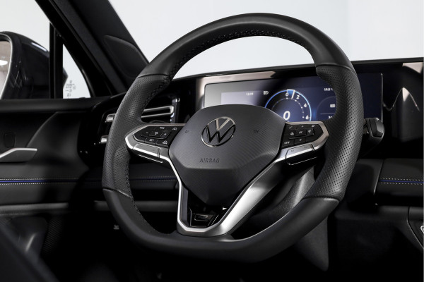 Volkswagen Tiguan 1.5 eHybrid 272 PK R-Line | Black Style | Elek. Trekhaak | S/K-panodak | Adapt. Cruise | Stoel-+stuurverw. | App. Connect | Camera | PDC | LM 20" | 8355