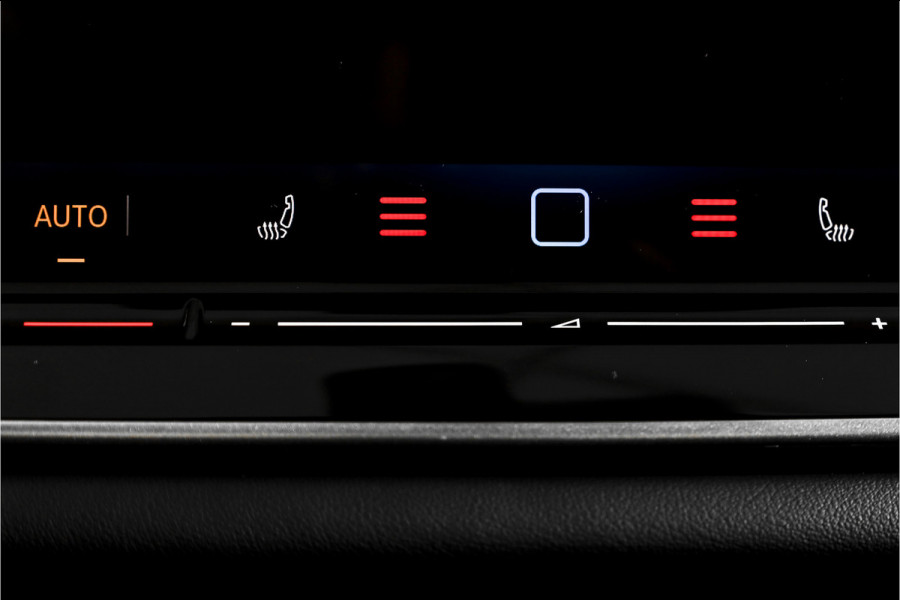Volkswagen Tiguan 1.5 eHybrid 272 PK R-Line | Black Style | Elek. Trekhaak | S/K-panodak | Adapt. Cruise | Stoel-+stuurverw. | App. Connect | Camera | PDC | LM 20" | 8355
