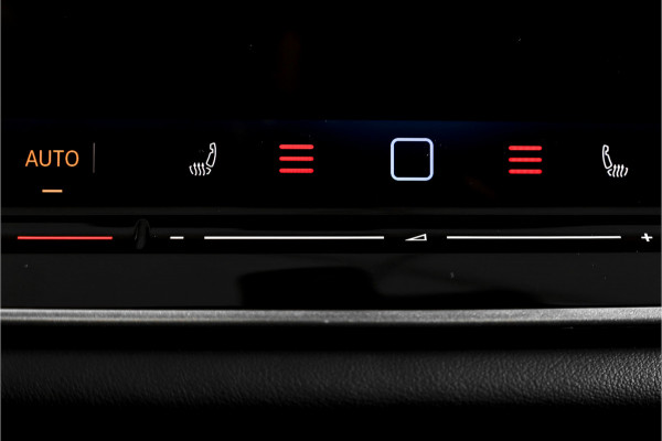 Volkswagen Tiguan 1.5 eHybrid 272 PK R-Line | Black Style | Elek. Trekhaak | S/K-panodak | Adapt. Cruise | Stoel-+stuurverw. | App. Connect | Camera | PDC | LM 20" | 8355