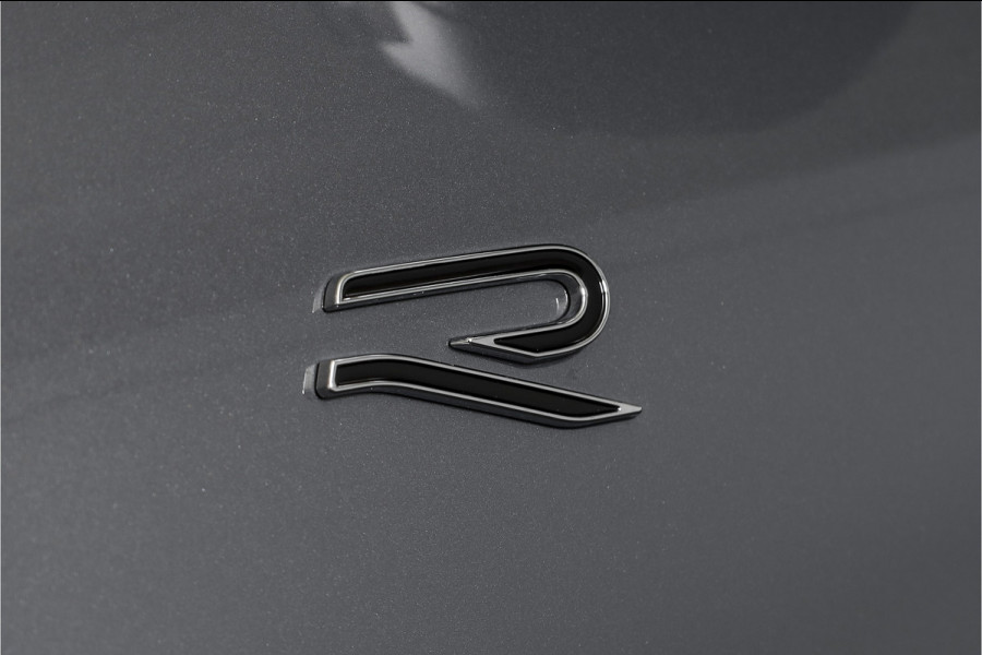 Volkswagen Tiguan 1.5 eHybrid 272 PK R-Line | Black Style | Elek. Trekhaak | S/K-panodak | Adapt. Cruise | Stoel-+stuurverw. | App. Connect | Camera | PDC | LM 20" | 8355
