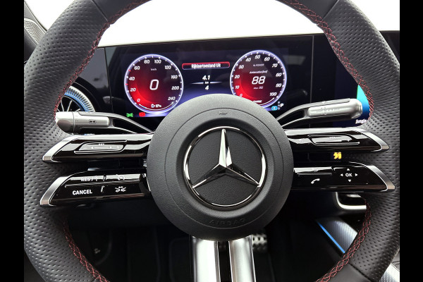 Mercedes-Benz CLA-Klasse 200 Business Solution AMG 58 kWh | Advanced Plus pakket | Warmtewerend, donkergetint glas | Smartphone integratie | URBAN GUARD | Vast panoramadak |