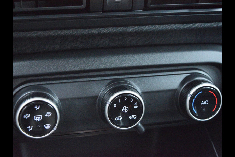 Citroën C3 1.2 Hybrid 110pk Plus | AIRCO | CRUISE CONTROL | APPLE CARPLAY | PARKEERSENSOREN |