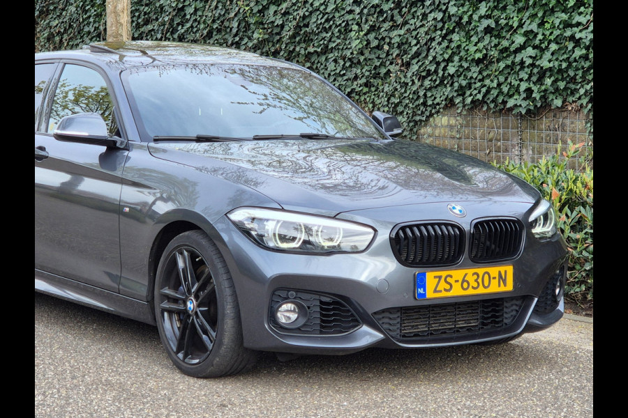 BMW 1-serie M Sport Edition Schuifdak Keyless Apple CarPlay BlackPanel M Remmerij 118i Edition M Sport Shadow High Executive