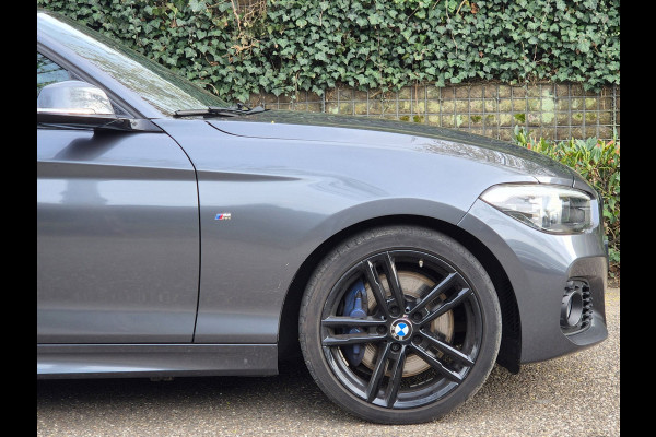 BMW 1-serie M Sport Edition Schuifdak Keyless Apple CarPlay BlackPanel M Remmerij 118i Edition M Sport Shadow High Executive