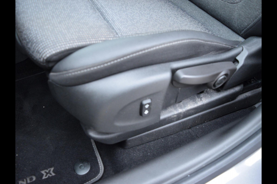 Opel Crossland 1.2 Turbo Elegance VERWARMBARE STOELEN | VERWARMDE VOORRUIT | VERWARMD STUURWIEL | CLIMATE CONTROL | NAVI |
