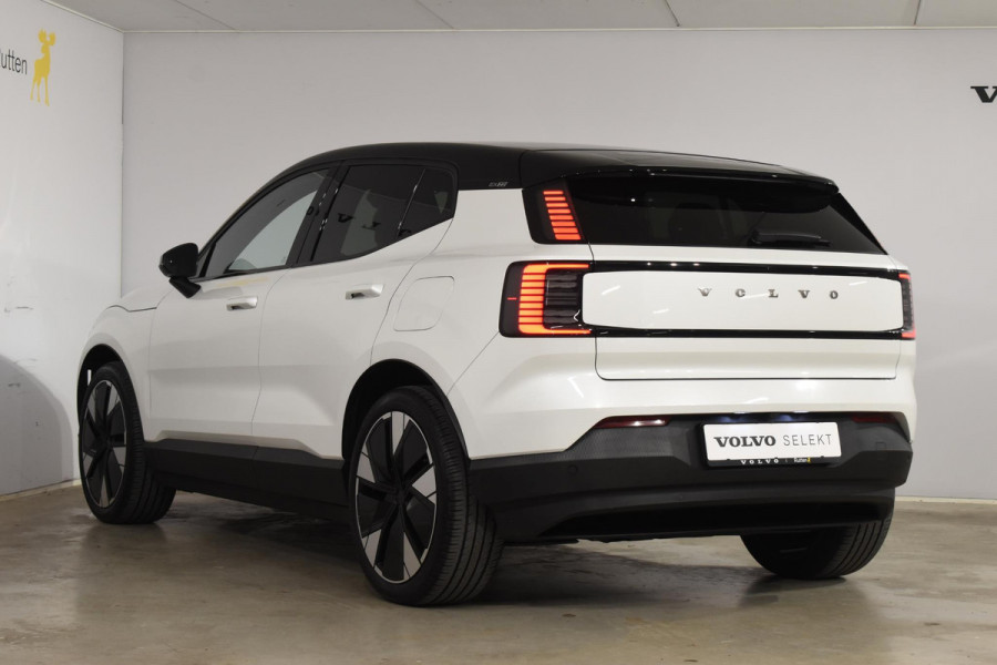 Volvo EX30 272PK Single Motor Extended Range Plus 69 kWh / Adaptieve Cruise Control/ Dodehoek Detectie / Parkeersensoren voor en achter/ Achteruitrijcamera / Warmtepomp / 20" velgen