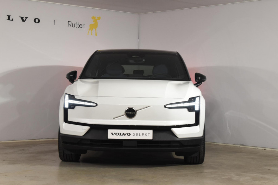 Volvo EX30 272PK Single Motor Extended Range Plus 69 kWh / Adaptieve Cruise Control/ Dodehoek Detectie / Parkeersensoren voor en achter/ Achteruitrijcamera / Warmtepomp / 20" velgen