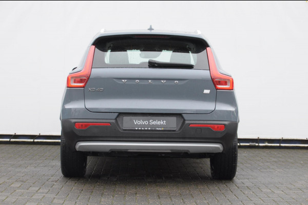 Volvo XC40 T4 211PK Automaat Inscription Expression Adaptieve cruise control / Elektrische achterklep / keyless entry / parkeersensoren met camera / Apple carplay / Bluetooth / Elektrische stoelen met geheugen