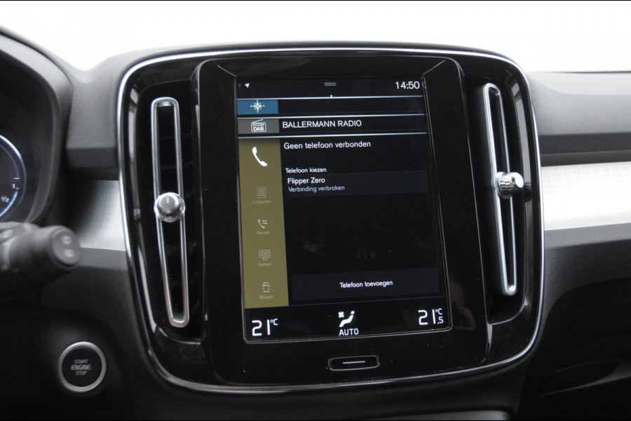Volvo XC40 T4 211PK Automaat Inscription Expression Adaptieve cruise control / Elektrische achterklep / keyless entry / parkeersensoren met camera / Apple carplay / Bluetooth / Elektrische stoelen met geheugen