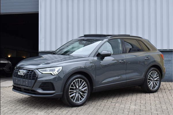 Audi Q3 45 TFSI e S-Line 245 Pk Pano Memory Vol Leder Full Led Keyless Camera 19 Inch