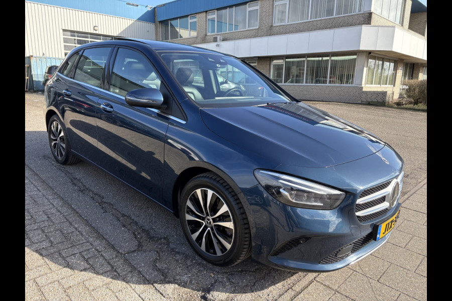 Mercedes-Benz B-Klasse 250 e Premium Plus Panodak