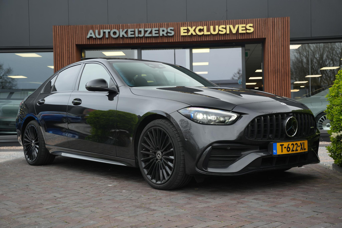 Mercedes-Benz C-Klasse 300 e AMG Line Limited Panoramadak Ambient Adapt. Cruise Camera 19''LM AMG