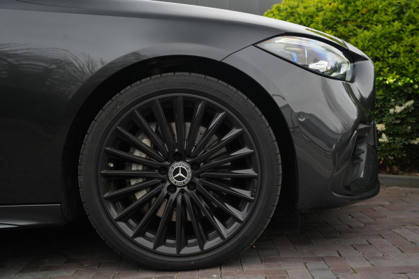 Mercedes-Benz C-Klasse 300 e AMG Line Limited Panoramadak Ambient Adapt. Cruise Camera 19''LM AMG