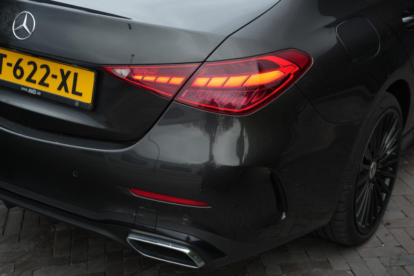Mercedes-Benz C-Klasse 300 e AMG Line Limited Panoramadak Ambient Adapt. Cruise Camera 19''LM AMG
