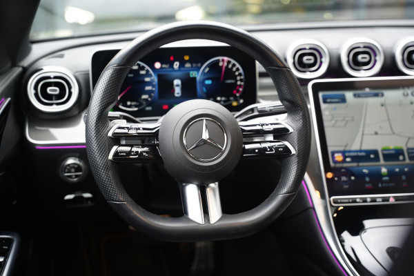 Mercedes-Benz C-Klasse 300 e AMG Line Limited Panoramadak Ambient Adapt. Cruise Camera 19''LM AMG