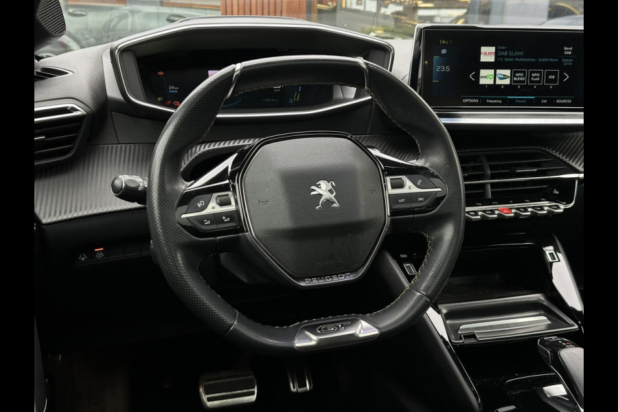 Peugeot e-208 EV GT Pack 50 kWh Panoramadak Stoelverw. Carplay Alcantara Keyless