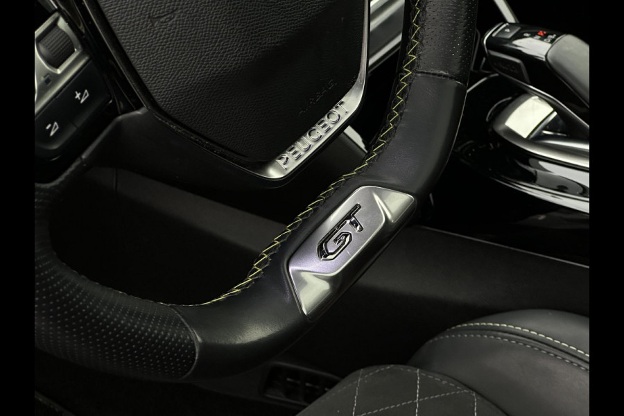 Peugeot e-208 EV GT Pack 50 kWh Panoramadak Stoelverw. Carplay Alcantara Keyless