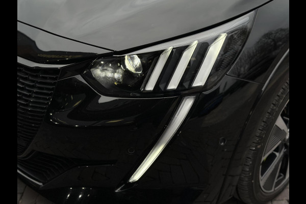 Peugeot e-208 EV GT Pack 50 kWh Panoramadak Stoelverw. Carplay Alcantara Keyless