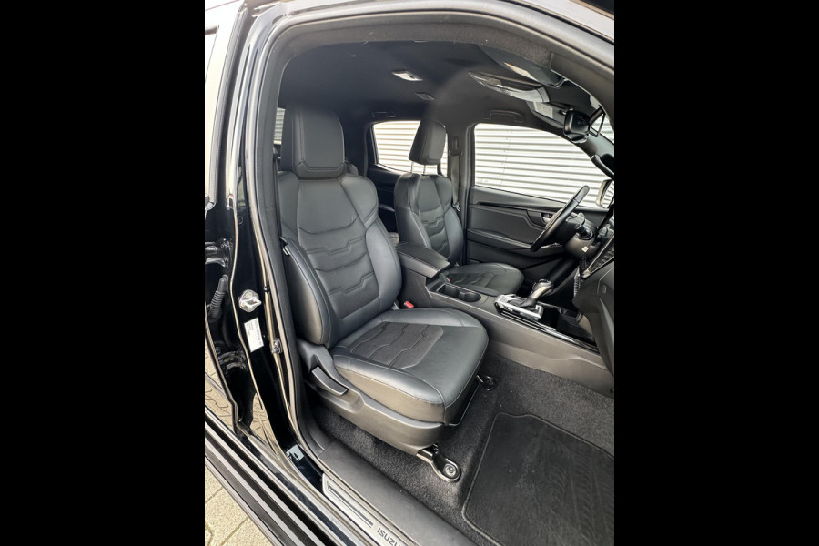 Isuzu D-max D-MAX V-Cross AT 4x4 Grijs kenteken 2zitpl.