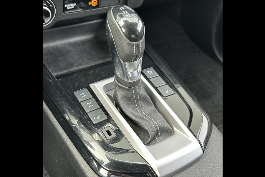 Isuzu D-max D-MAX V-Cross AT 4x4 Grijs kenteken 2zitpl.