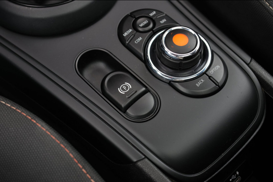 MINI Countryman 1.5 Cooper *Pano*Led*Comforttoegang*Cruise control*