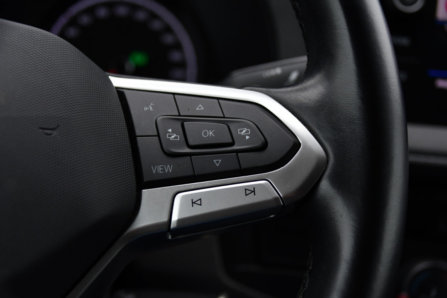 Volkswagen Transporter 2.0 TDI L2H1 30 PB Edition Camera, Cruise, Carplay, 150pk, Automaat, Multimedia, Airco, sensoren, Uniek!