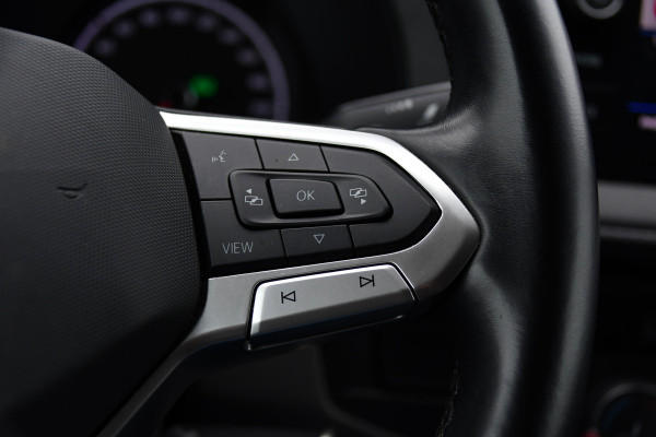 Volkswagen Transporter 2.0 TDI L2H1 30 PB Edition Camera, Cruise, Carplay, 150pk, Automaat, Multimedia, Airco, sensoren, Uniek!