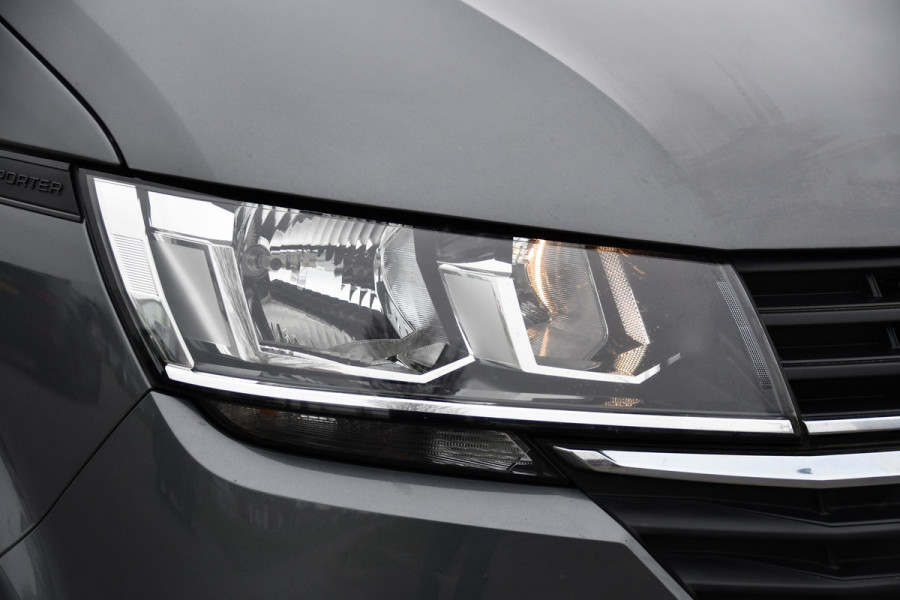 Volkswagen Transporter 2.0 TDI L2H1 30 PB Edition Camera, Cruise, Carplay, 150pk, Automaat, Multimedia, Airco, sensoren, Uniek!