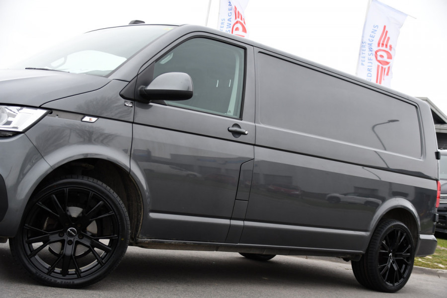 Volkswagen Transporter 2.0 TDI L2H1 30 PB Edition Camera, Cruise, Carplay, 150pk, Automaat, Multimedia, Airco, sensoren, Uniek!