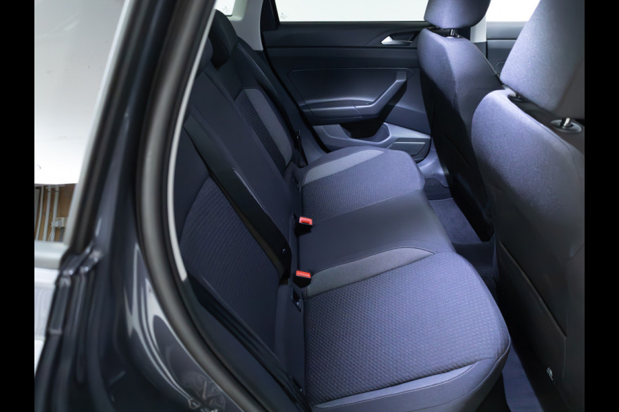 Volkswagen Taigo 1.0 TSI Business Comfort Edition | Stoelverwarming | PDC V+A | Airco | Led | DAB | Apple Carplay, Android auto, All season banden