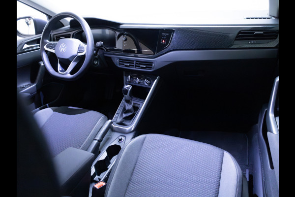 Volkswagen Taigo 1.0 TSI Business Comfort Edition | Stoelverwarming | PDC V+A | Airco | Led | DAB | Apple Carplay, Android auto, All season banden