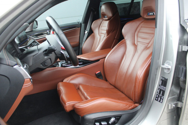 BMW M5 4.4 V8 600pk | B&W | 360 | Carbon| ACC | HUD | Soft Close