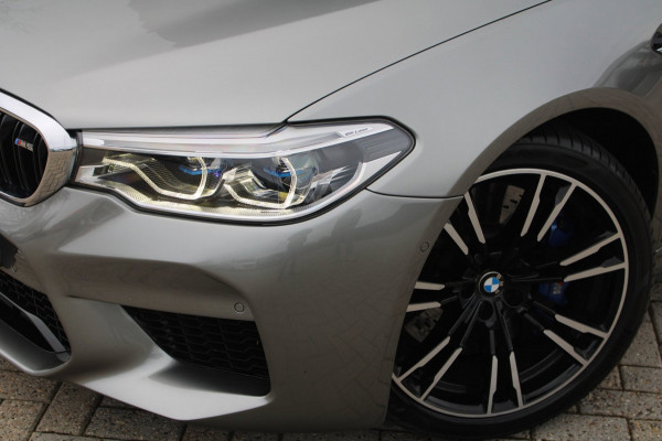 BMW M5 4.4 V8 600pk | B&W | 360 | Carbon| ACC | HUD | Soft Close
