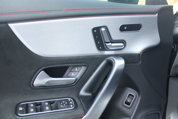 Mercedes-Benz CLA-Klasse AMG 45 S 421pk 4MATIC+ | Pano | Kuipstoelen | 360 | ACC | Memory