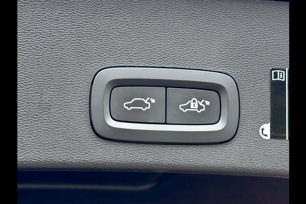 Volvo XC40 1.5 T5 Recharge R-Design Pano/Leer/Camera