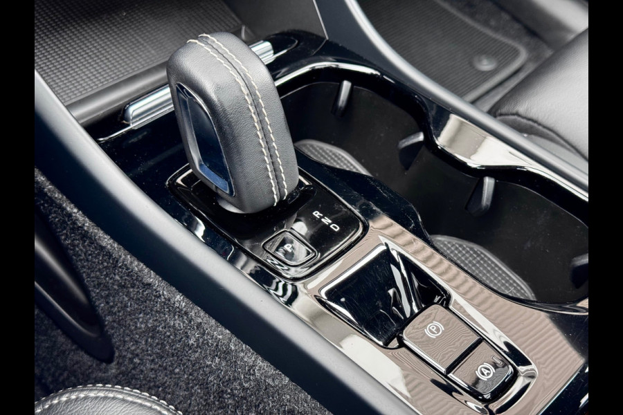Volvo XC40 1.5 T5 Recharge R-Design Pano/Leer/Camera