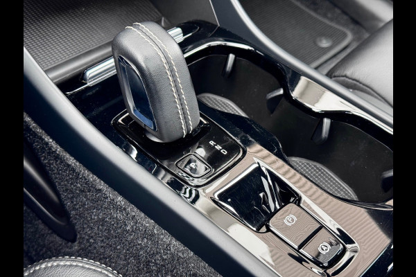 Volvo XC40 1.5 T5 Recharge R-Design Pano/Leer/Camera