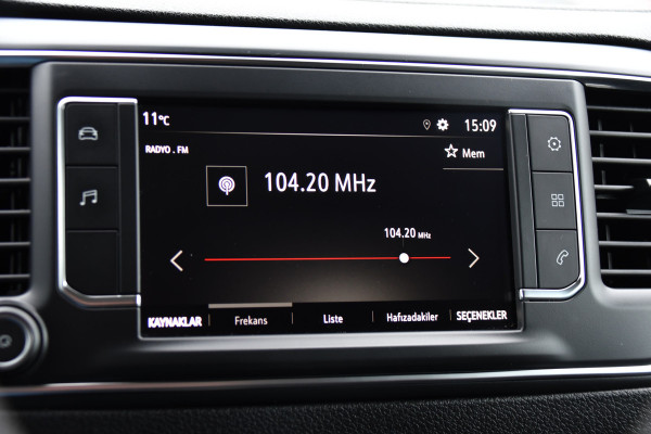 Opel Vivaro 2.0 CDTI L3H1 DC Black Edition Camera, Cruise, Carplay, Stoelverwarming, 2 x Schuifdeur, Sensoren, Clima, Trekhaak, multimedia, Uniek!