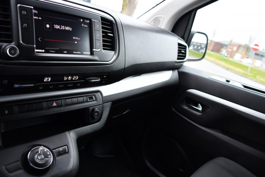 Opel Vivaro 2.0 CDTI L3H1 DC Black Edition Camera, Cruise, Carplay, Stoelverwarming, 2 x Schuifdeur, Sensoren, Clima, Trekhaak, multimedia, Uniek!