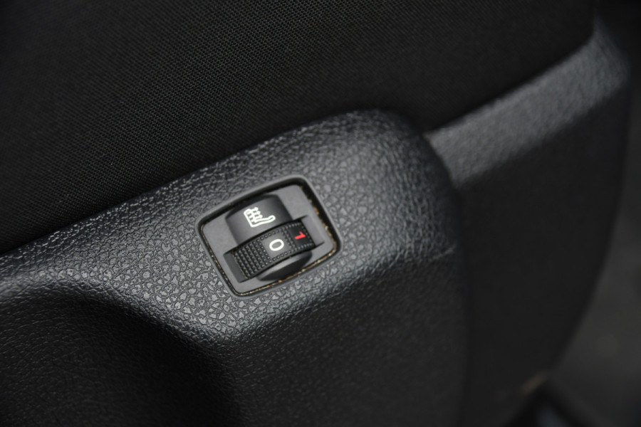 Opel Vivaro 2.0 CDTI L3H1 DC Black Edition Camera, Cruise, Carplay, Stoelverwarming, 2 x Schuifdeur, Sensoren, Clima, Trekhaak, multimedia, Uniek!