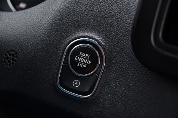 Mercedes-Benz Sprinter 317 1.9 CDI L2H2 RWD AMG Edition Camera, Cruise, Carplay, LED, Trekhaak, Automaat, Mbux, 170pk, Sensoren, Uniek!