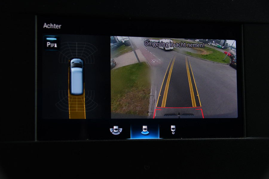 Mercedes-Benz Sprinter 317 1.9 CDI L2H2 RWD AMG Edition Camera, Cruise, Carplay, LED, Trekhaak, Automaat, Mbux, 170pk, Sensoren, Uniek!